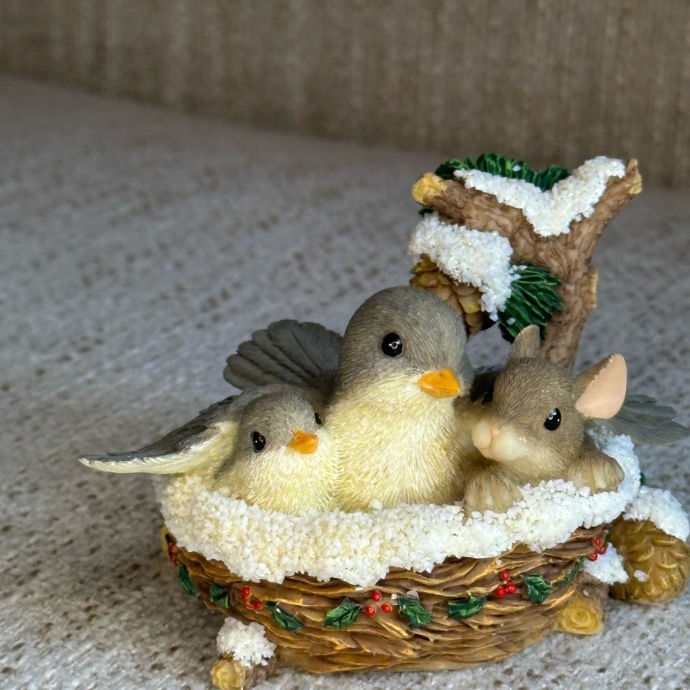 Fitz and Floyd Charming Tails - “Nestled in for the Holidays ” - Mouse and Birds